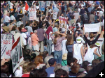 [Crowd 3]